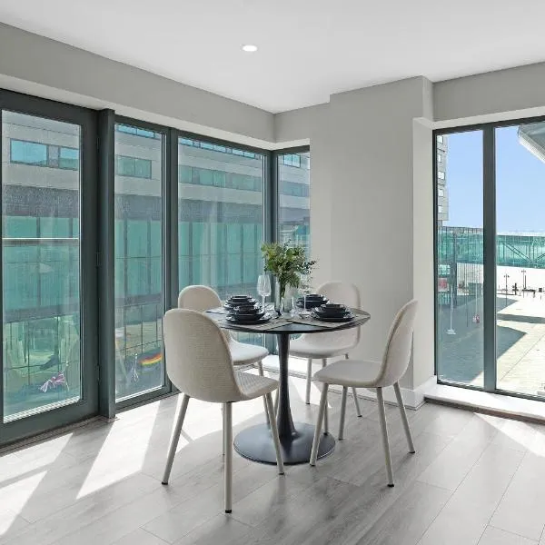 Luxury Dockside Apartment, hotel in Liverpool