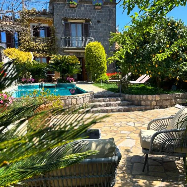 Maison Villa Angela, hotel en SantʼAgata sui Due Golfi