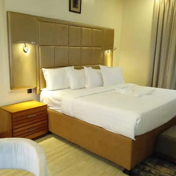 Mulligan Hotel，位于拉各斯的酒店