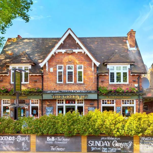 The Green W7, hotel di London