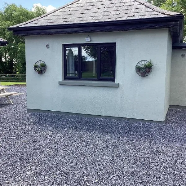 Studio apartment to rent, ξενοδοχείο στο Μουλινγκάρ