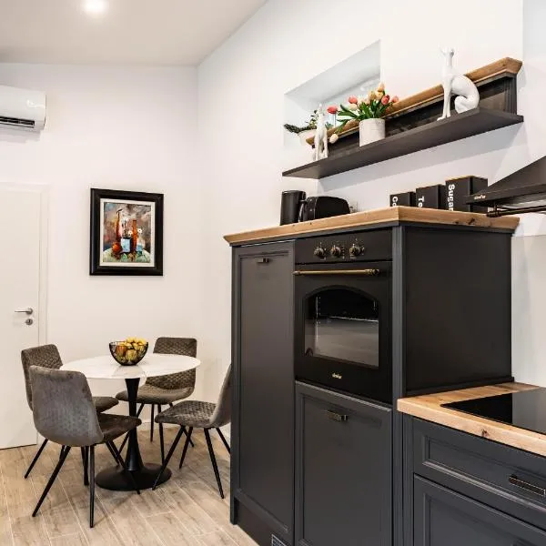 Luxury City Center House, hotel i Split