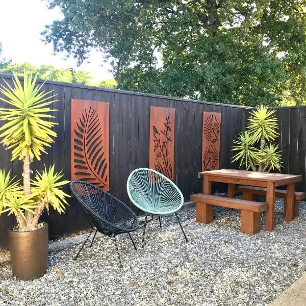 Studio 12 - Stylish, Self Contained and Private, hotel en Richmond