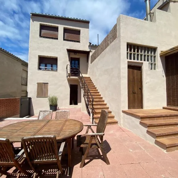 Can Pirrot Salitja: Salitja'da bir otel