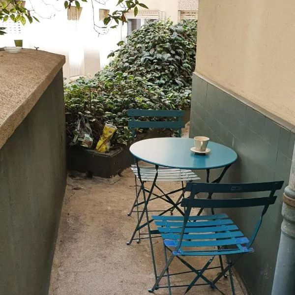 Paris Montmartre, Mairie du 18e, hotel v Paříži