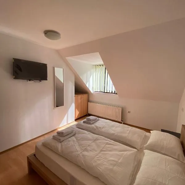 MAT & EDW RooM, Hotel in Câmpulung Moldovenesc