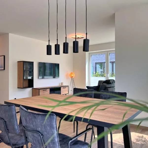 Haus Kiebitz 1 EG, hótel í Varel