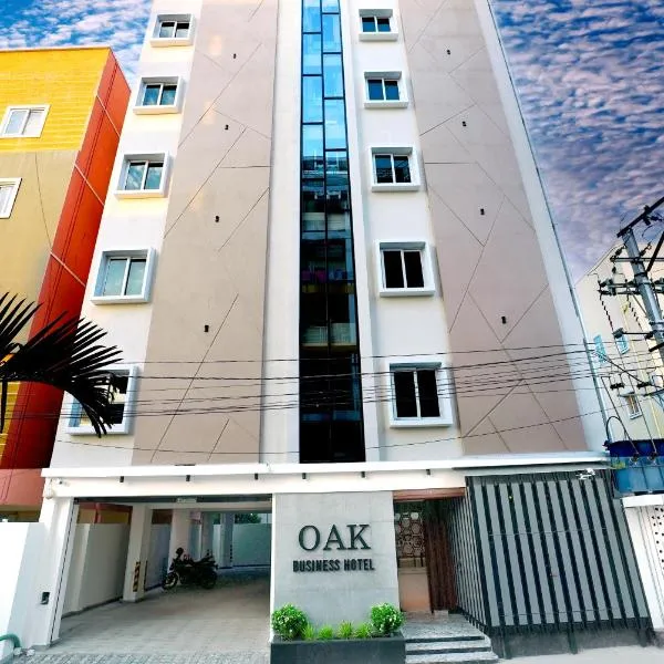 Oak Business Hotel, hotel v destinaci Hajdarábád