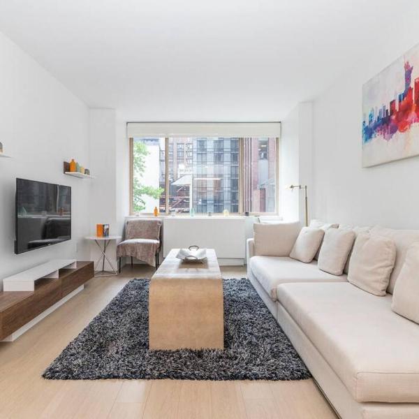 Lux Designer Nomad 1Br Doorman!, New York