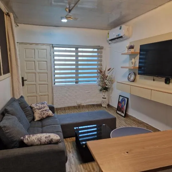 MAC Homes Blueberry suite 1, hotel i Accra