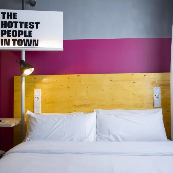 room00 Valencia Hostel, Hotel in Valencia