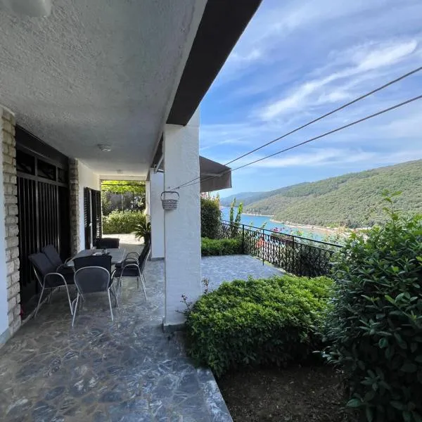 Apartment Elvi, hotel en Rabac