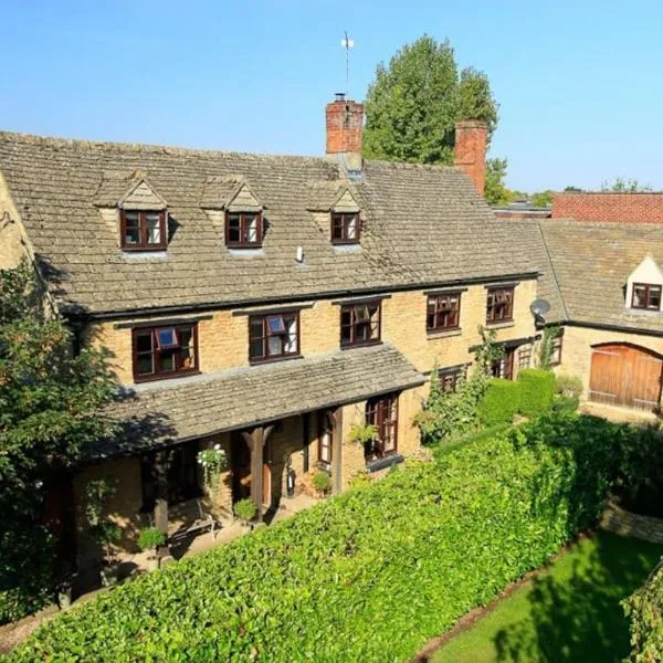 키딜링턴에 위치한 호텔 Lyne House Ideal for a celebration or reunion