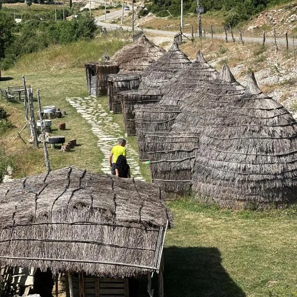 Camping Lekdushi - Shehu, hotel u gradu Tepelenë