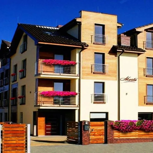 Villa Martii Władysławowo - Apartamenty i Pokoje z Aneksami Kuchennymi, hotel a Władysławowo