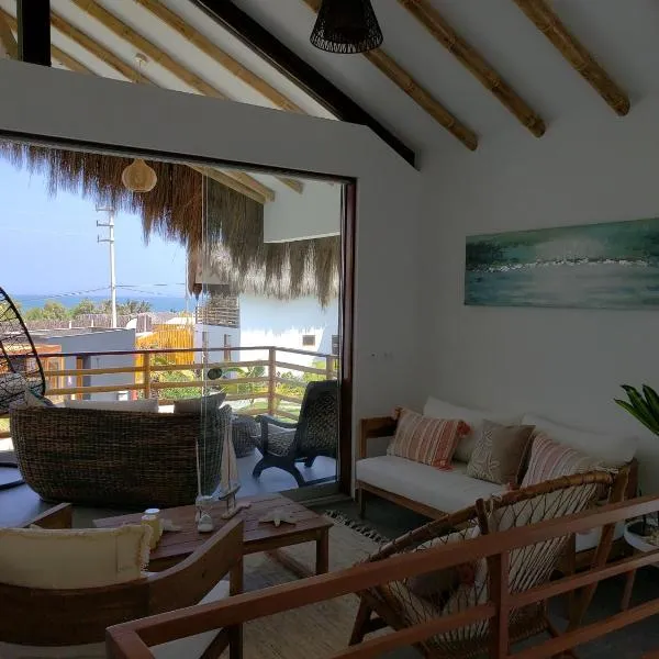 Llapa House, hotel in Vichayito