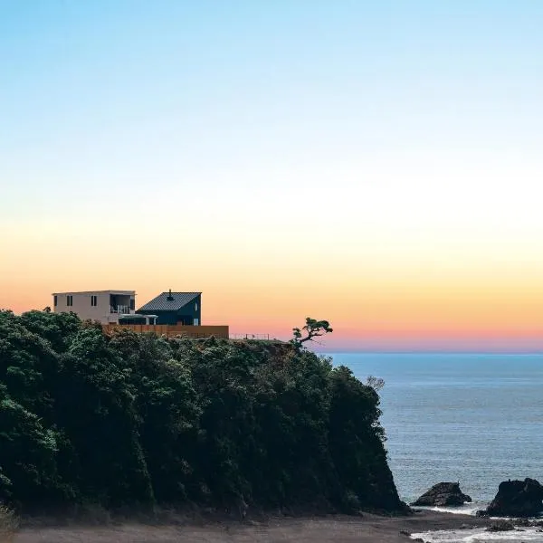 private villa YUHIMI 夕日見の丘, hotel in Wajiki