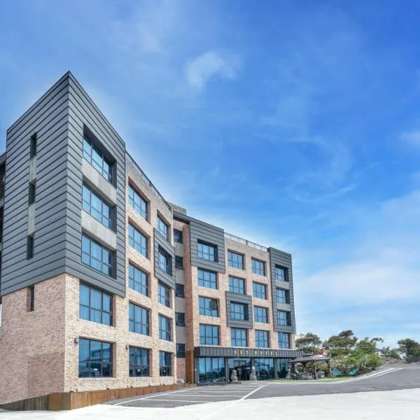 Sky Hotel, hotel in Jeju