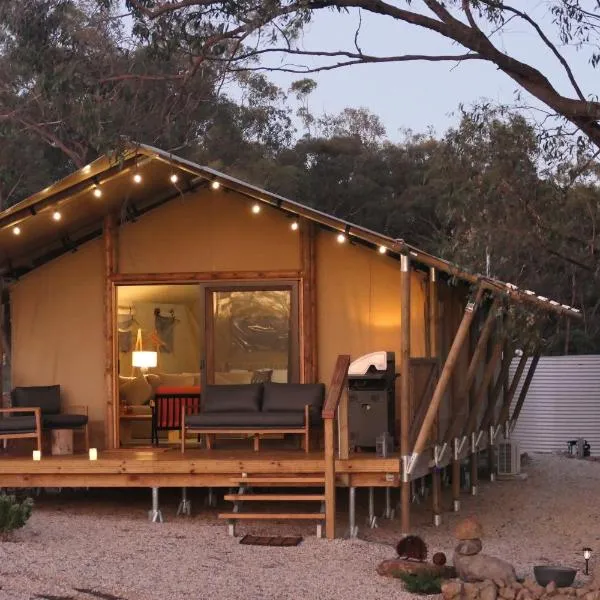 the YellowBoxWood Heathcote - Echidna Ridge and Emu Valley Tents x 2, ξενοδοχείο σε Heathcote