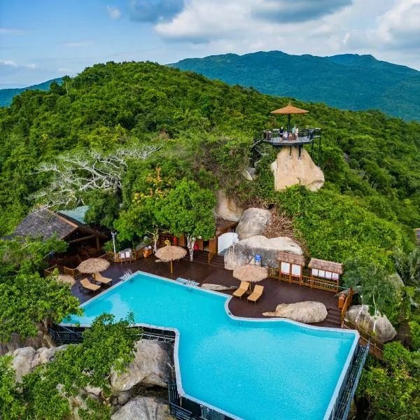 ヤロン ベイ アースリー パラダイス バーズ ネスト リゾート （マウンテンヴィラ）（Yalong Bay Earthly Paradise Birds Nest Resort （Mountain Villas)）、三亜市のホテル