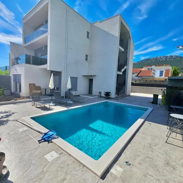 Apartmani Nela, hotel in Kaštela