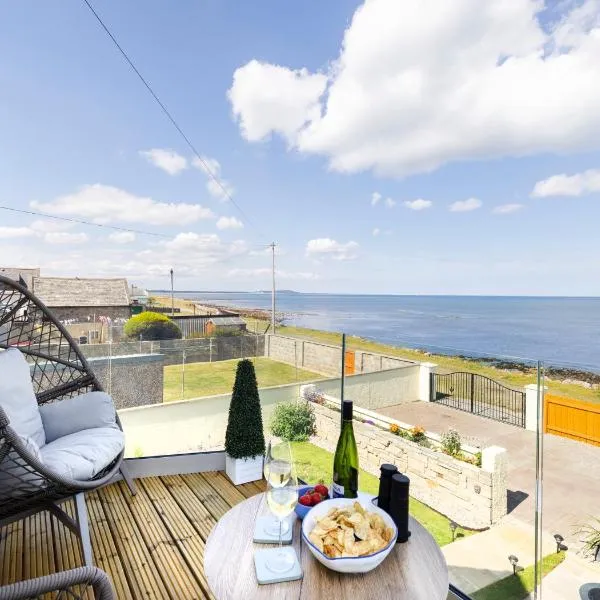 Aurora House Hot Tub & Sea View, hotel in Buckie