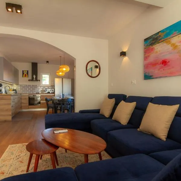 Blue Arb Apartment Rab, hotel in Rab