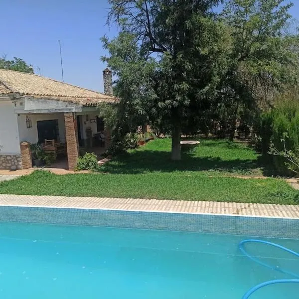 Finca Rústica La Palmera, hotel sa Utrera