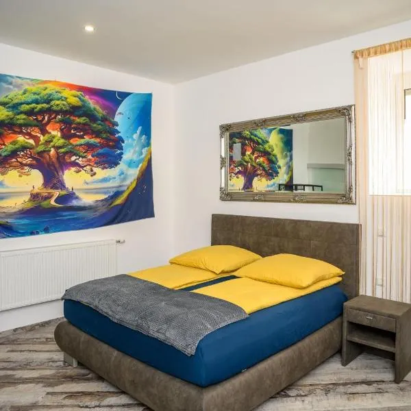 PLAZA ROOMS & APPARTEMENT - Café & Bar, ξενοδοχείο σε Enns