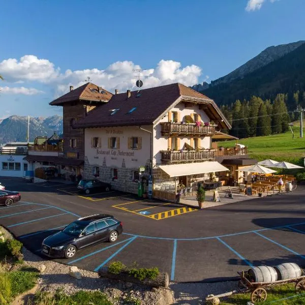 Bar-Restaurant-Pizzeria Antermont B&B, Hotel in Karersee