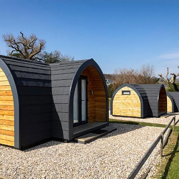 Camping Pods Wood Farm Holiday Park, hotel in Charmouth
