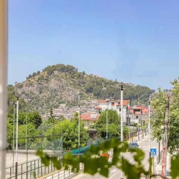 Cereni Guesthouse: Berat şehrinde bir otel