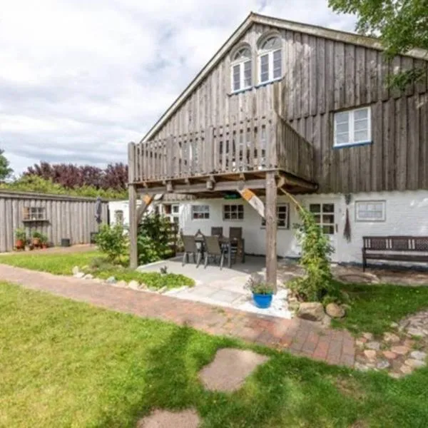 Föhrzeit 2 Klein und fein mit Terrasse, friesisch gemütlich, hotel u gradu 'Borgsum'