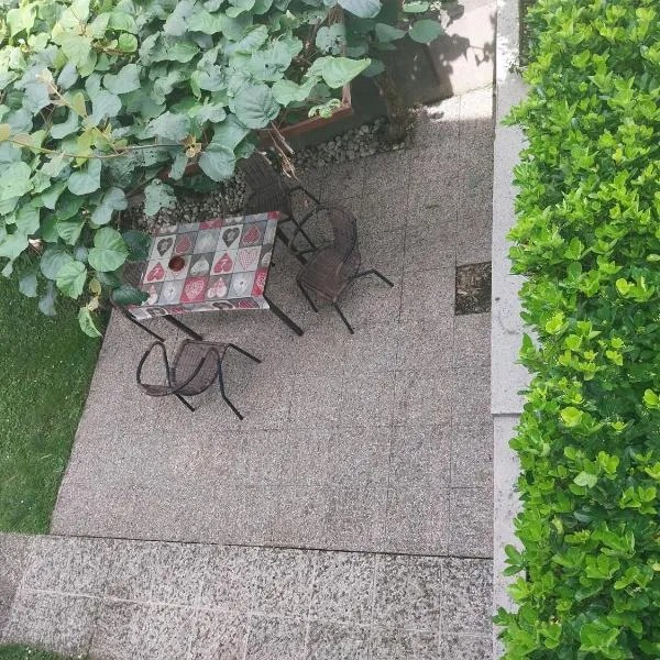 Gravitacija West, ξενοδοχείο σε Tolmin