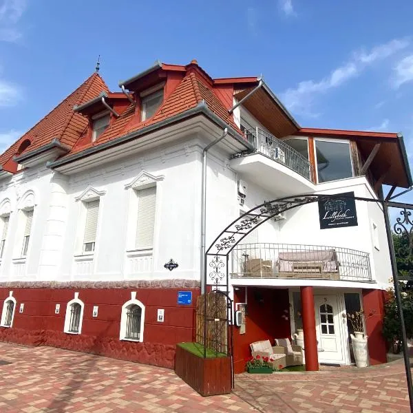 Villa Lillybeth Garden Rooms, Hotel in Keszthely