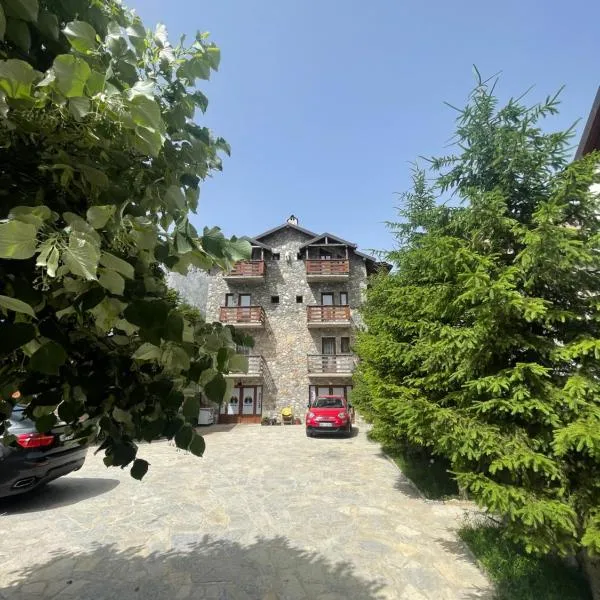 natyra balcony, hotel v destinaci Valbonë