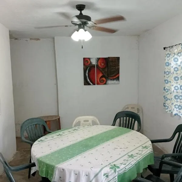Casa tranquila, céntrica para familias grandes -10 personas-, hotel en Ciudad Victoria