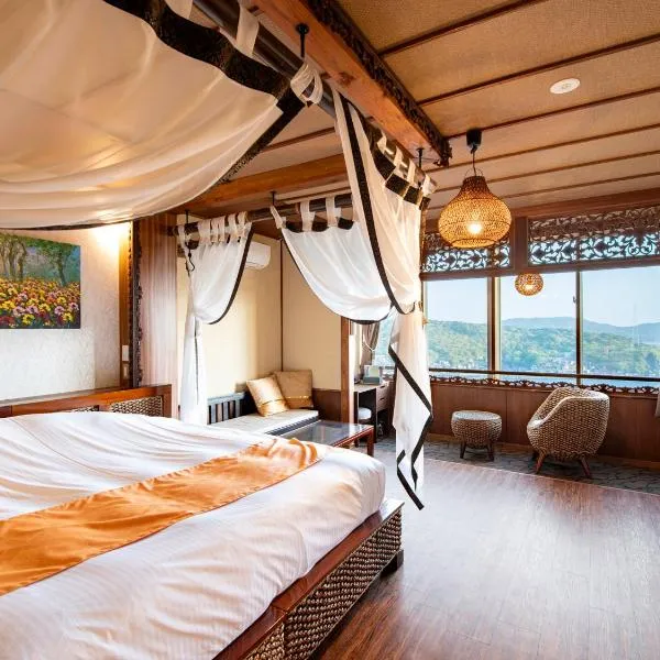 Bali Resort SAYA no Kaze, hotel in Toba