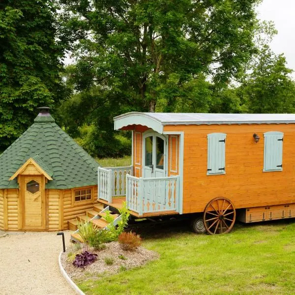 Roulottes et son kota grill sauna, hotel in Bucilly