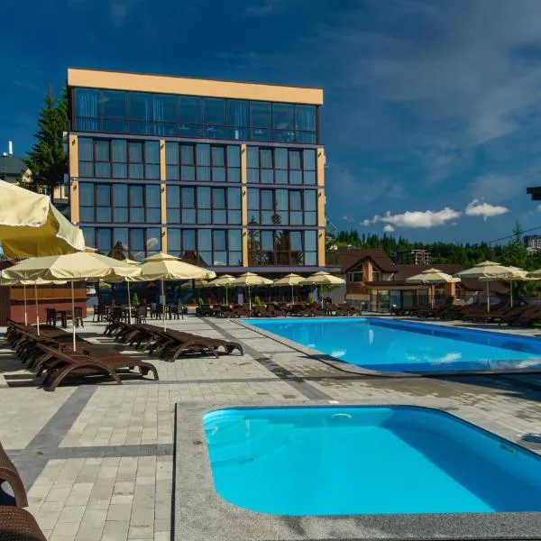 Summit, Hotel in Jablunyzja