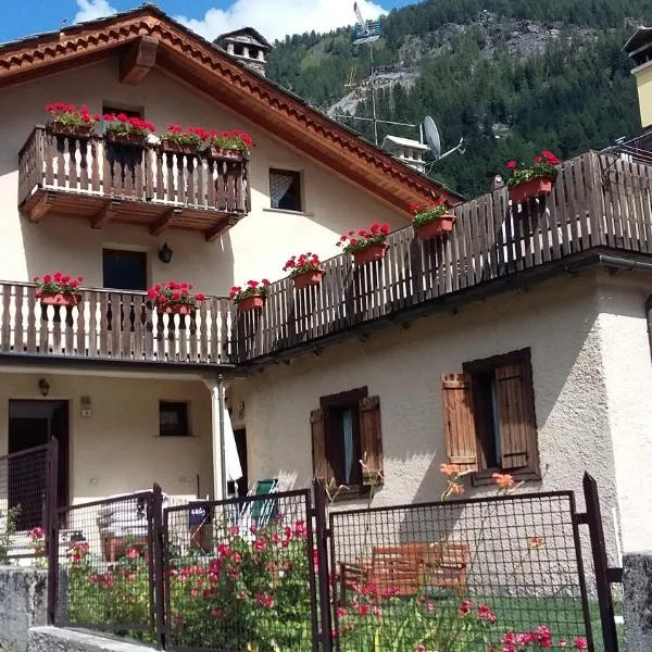 trilocale Entrèves CIR 117, hotel a Courmayeur