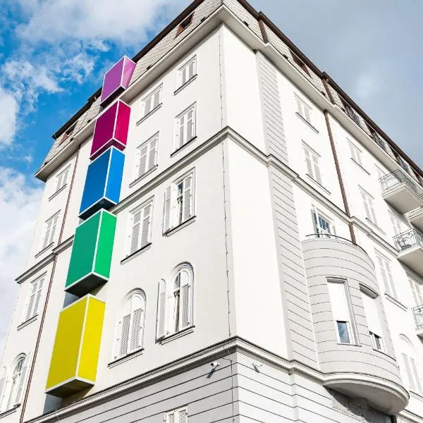 Hostel Link, hotel in Lovran