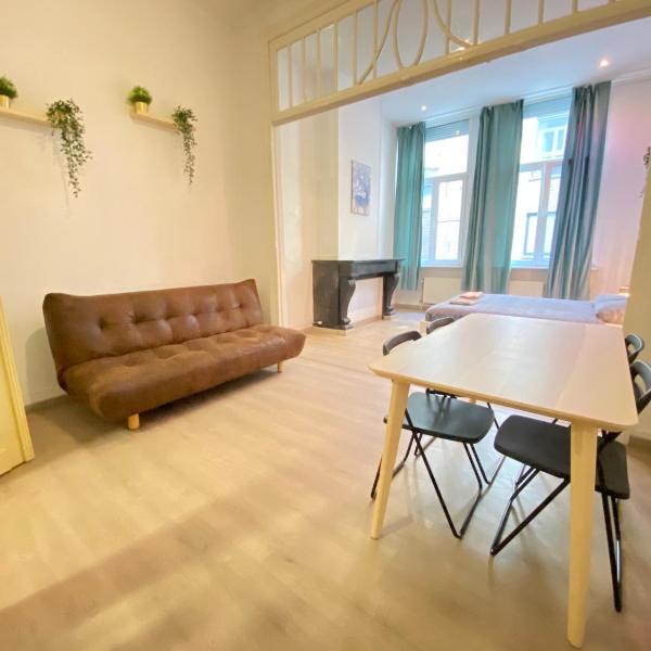 Charming Apartments in The Heart Of Antwerp, Antwerpia