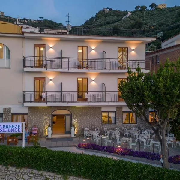 Sea Breeze Residence, ξενοδοχείο σε Massa Lubrense