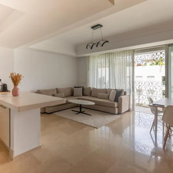 Casa finance city, appartement piscine et parking，位于卡萨布兰卡的酒店