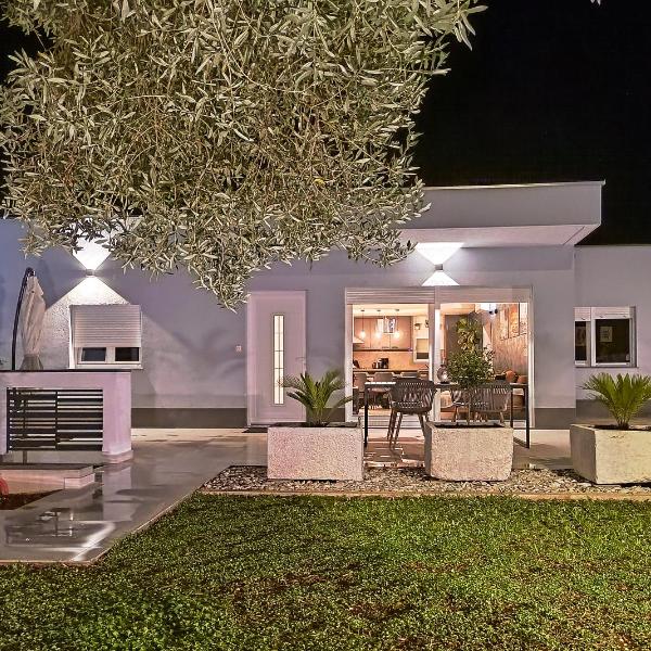 d'House Vinišće