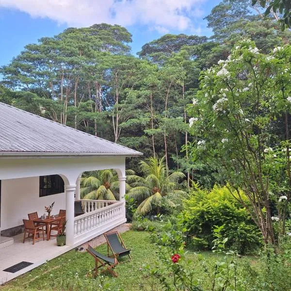 Maison Palmier, Hotel in Takamaka