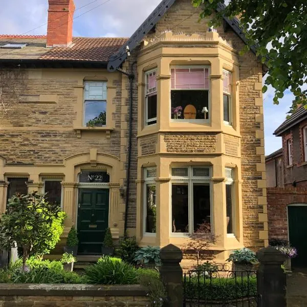 Victorian Guest House 200m from the Seafront, hotell sihtkohas West Kirby