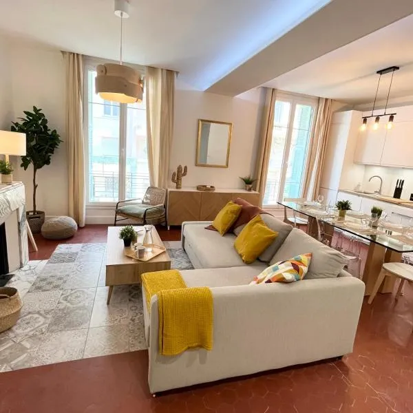 Magnifique T4 - Spacieux Haut Standing - AC - WIFI - Coeur de Nice, hotel en Niza
