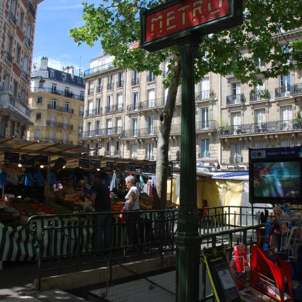 Charming studio Paris City Center - Maubert Mutualité, Paryż